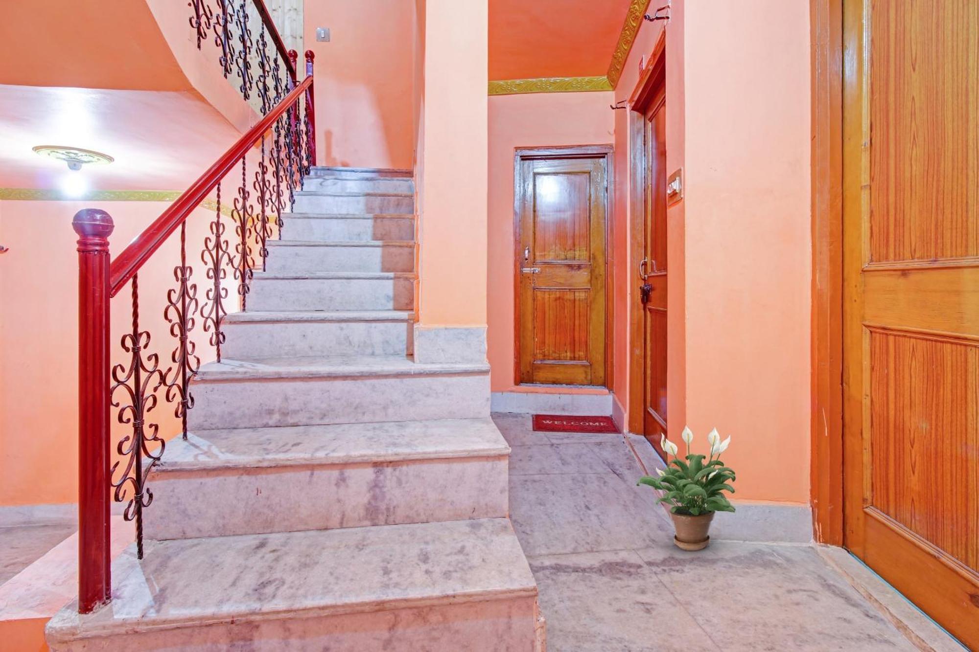 Hotel O Jay Palace Srinagar  Bagian luar foto