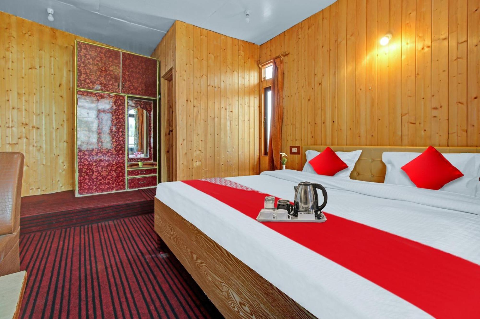 Hotel O Jay Palace Srinagar  Bagian luar foto